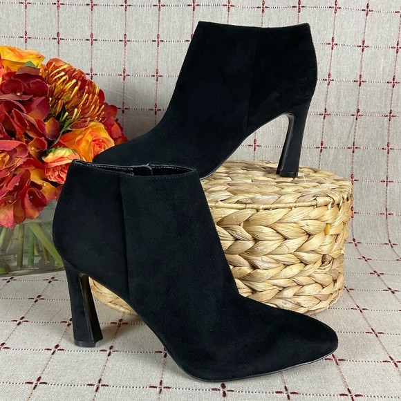 Nine West “Raze” Black Suede High Heeled Ankle Boots Size 8.5 Stiletto Heel Boot - Picture 1 of 8